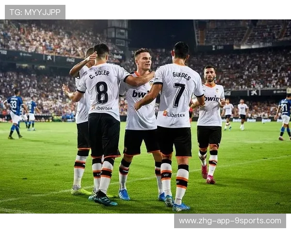 西甲：马德里双雄再起波澜，积分榜前两名难分伯仲，马德里竞技西甲联赛排名